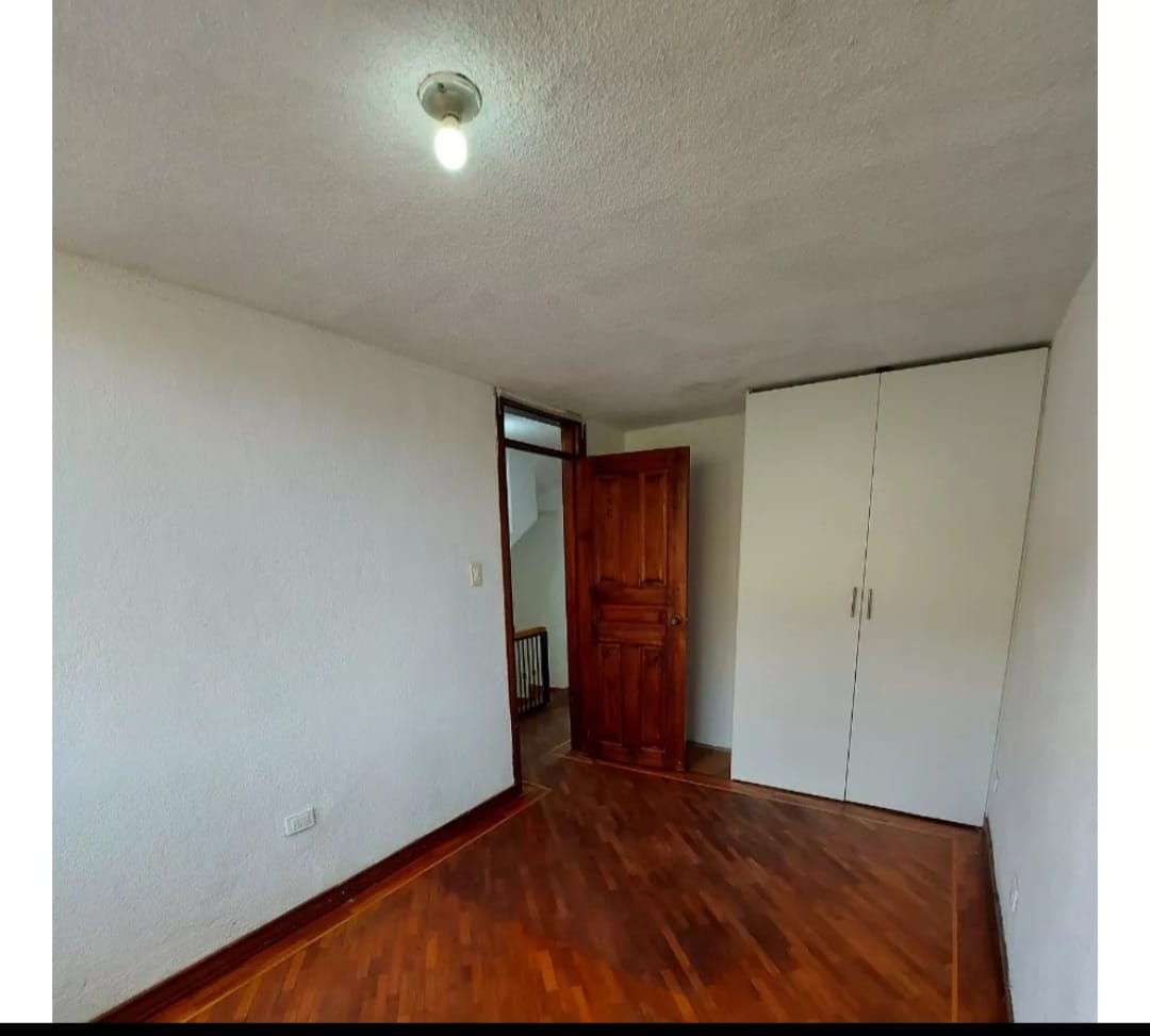 Casa en Carapungo de oportunidad (4)